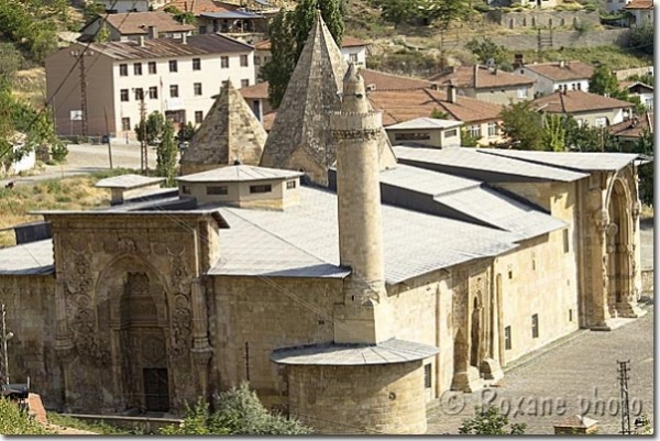 Mosquée hôpital de Divrigi